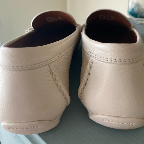 Coach Mona Driver in Chalk Leather - Picture 4 of 7